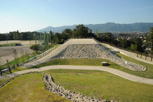 西谷2号墓　墳丘墓外観（正面・重）