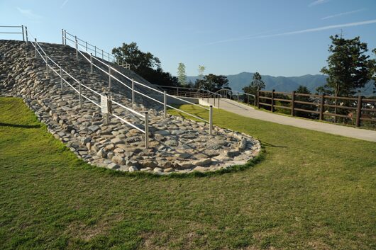 2号墓　突出部-1