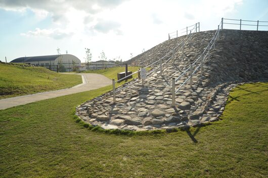 2号墓　突出部-2